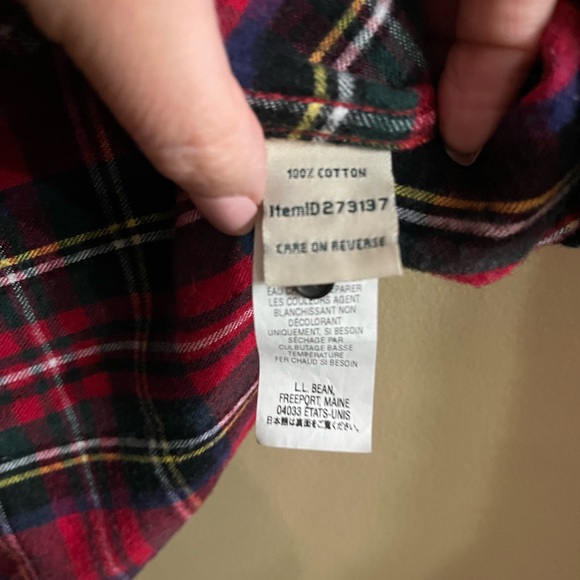 LL Bean flannel shirt, Relaxed Fit, women’s medium - Picture 4 of 4